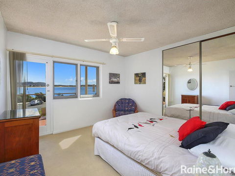 By The Sea - Cumbernauld #1 - 1/12 Terrigal Esp, Terrigal - Kempsey Accommodation 1