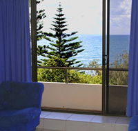 By The Sea Unit 3 13 Esplanade Kings Beach - Kempsey Accommodation