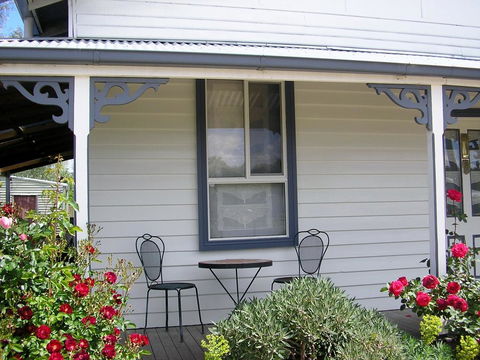 C & A's Cottage - Kempsey Accommodation 2
