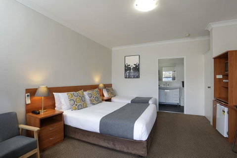 Cadman Motor Inn And Apartments - Kempsey Accommodation 1