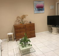 Cairnlea St Albans Townhouse - Kempsey Accommodation