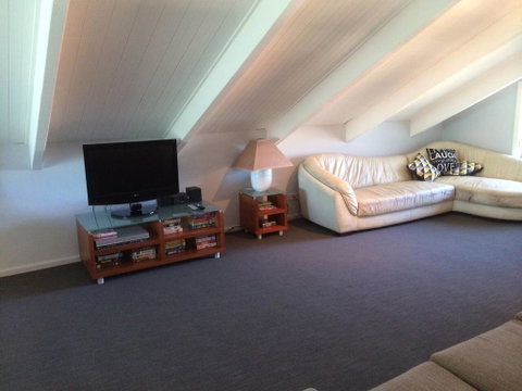 Callala Beach Shack - Pet Friendly - Kempsey Accommodation 0