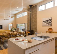 Callala Breeze - access to indoor community pool - Kempsey Accommodation