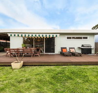 Callala Dreaming - mid century beach house - Kempsey Accommodation