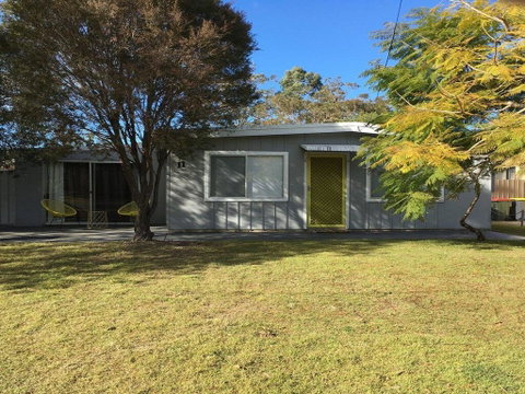 Callala Sun - Modern And Functional - Kempsey Accommodation 0