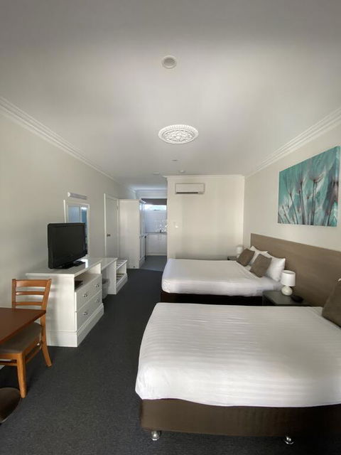 Campaspe Lodge - Kempsey Accommodation 1