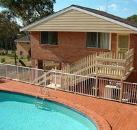 Canberra Cres 2E Burrill Lake Upstairs Apartment - Kempsey Accommodation