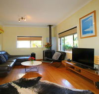 Cape Cod Beach House 25 Skyline Crescent - Kempsey Accommodation