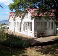 Captain Lock's Cottage - Kempsey Accommodation