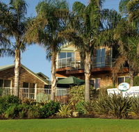 Captain's Quarters Bermagui - Kempsey Accommodation