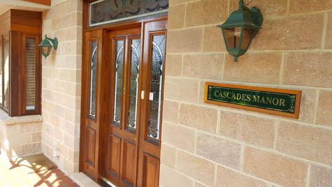 Cascades Manor Luxury Homestay Katoomba - Kempsey Accommodation 1