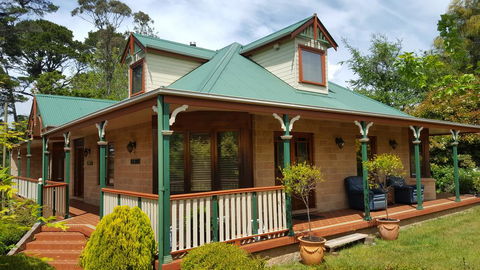 Cascades Manor Luxury Homestay Katoomba - Kempsey Accommodation 0