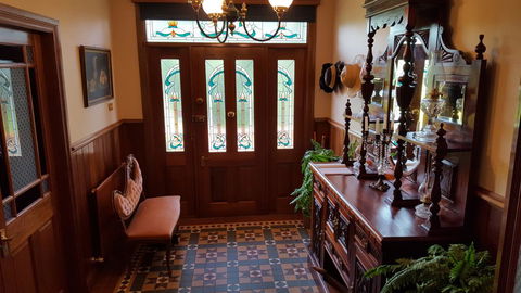 Cascades Manor Luxury Homestay Katoomba - Kempsey Accommodation 3