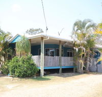 CASTAWAY BEACH HOUSE - Kempsey Accommodation
