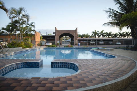 Castle Motor Lodge - Kempsey Accommodation 2