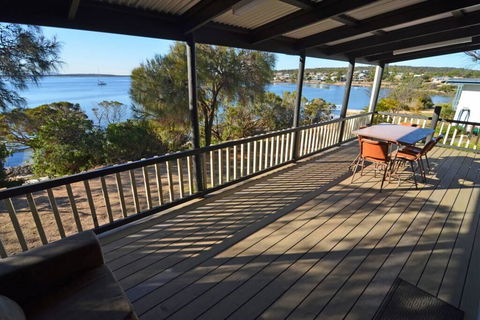 CDC-625 Beach House Incl.rear 2BR Studio - Kempsey Accommodation 0