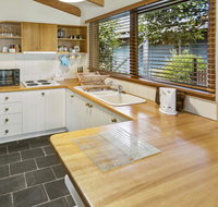 Cedar Cottage - Close to water and pet friendly - Kempsey Accommodation