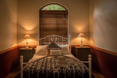 Celestial Dew Guest House, Day Spa, Retreat - Kempsey Accommodation 2