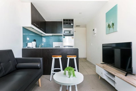 Central And Modern Apartment In Melbourne CBD - Kempsey Accommodation 1