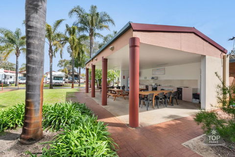 Central Caravan Park - Kempsey Accommodation 1
