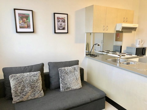 Central Station - 1 Bedroom Apt With View - Kempsey Accommodation 1