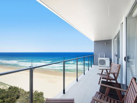 Central Surfers Paradise - Absolute Beachfront - Kempsey Accommodation 1