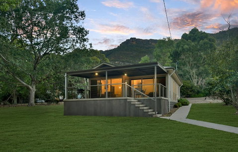 Central Views Halls Gap - Kempsey Accommodation 0