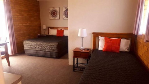 Centrepoint Motel Deniliquin - Kempsey Accommodation 1