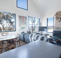 Chalet Deich - Pearse Apt 3 - Ski in ski out - Kempsey Accommodation