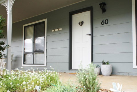 Charlottes Honor - River & Golf Cottage - Kempsey Accommodation 0