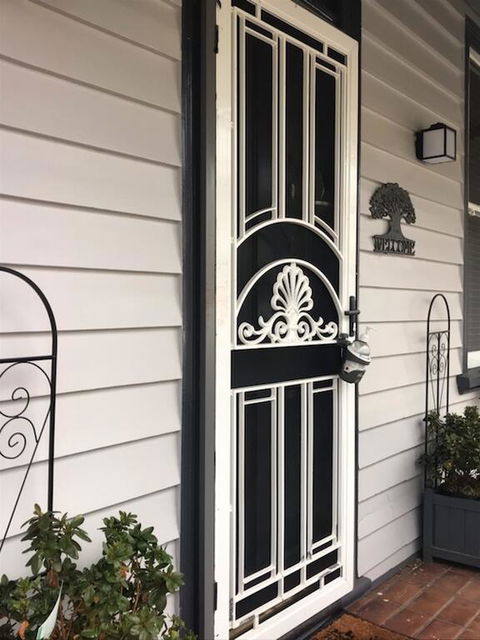 Charming Miners Cottage In The Hip City Of Geelong - Kempsey Accommodation 1