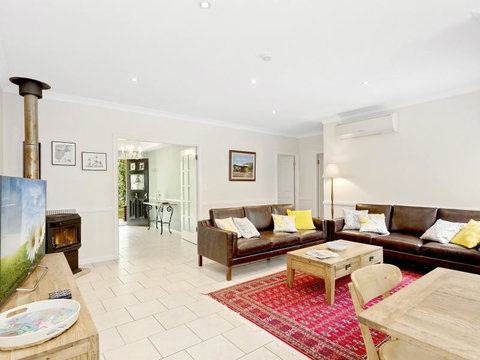 Cherry Walk Cottage - Kempsey Accommodation 2