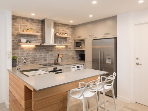 Chevron Sails - Kempsey Accommodation 1