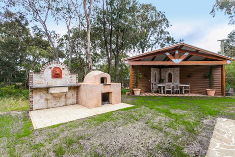 Chianti Cottages - Kempsey Accommodation 1