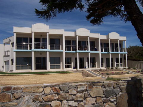 Christies Seahorse Holiday Townhouses - Kempsey Accommodation 0