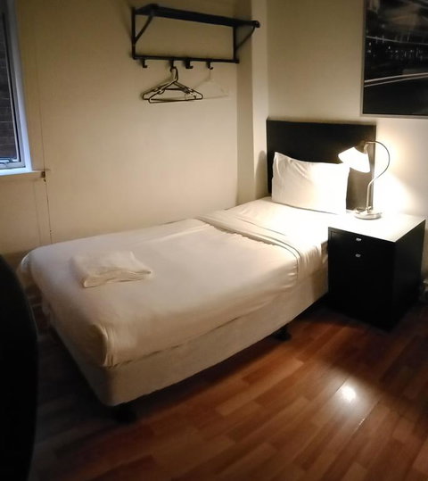 City Centre Budget Hotel - Kempsey Accommodation 3