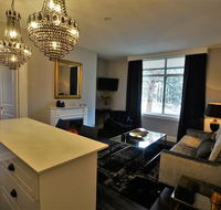 City Life Apartment-full kitchen  separate bedroom - Kempsey Accommodation