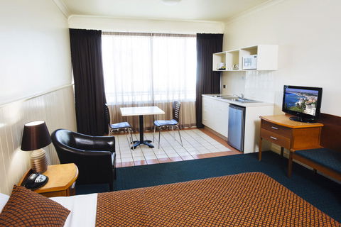 City Oasis Inn - Kempsey Accommodation 2