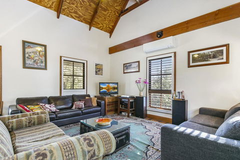 Clervaux Cottage - Kempsey Accommodation 2
