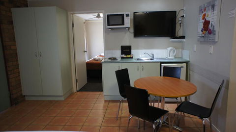 Cleveland Motor Inn - Kempsey Accommodation 1