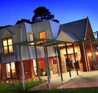 Cleveland Winery - Kempsey Accommodation