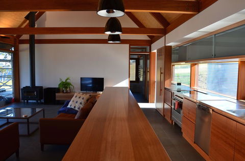 Coast House Tasmania - Kempsey Accommodation 1