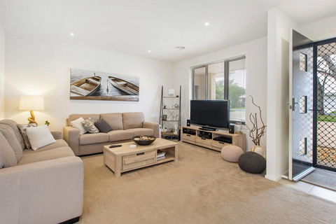 COASTAL HAVEN - DROMANA - Kempsey Accommodation 1
