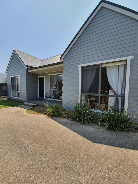 Coastal Heaven - Kempsey Accommodation 0