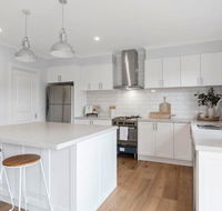 Coastal Luxury Retreat - Kempsey Accommodation