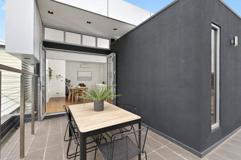 Cogens Two Bedroom Townhouse - Kempsey Accommodation 2