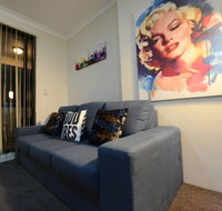 Comfort HS Apartment - Surry Hills - Kempsey Accommodation