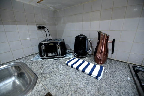 Comfort HS Apartment - Surry Hills - Kempsey Accommodation 3
