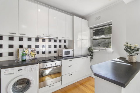 Comfy One-bedroom Unit Between City And Airport - Kempsey Accommodation 1