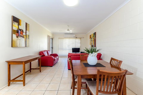 Como Apartments Gladstone - Kempsey Accommodation 0
